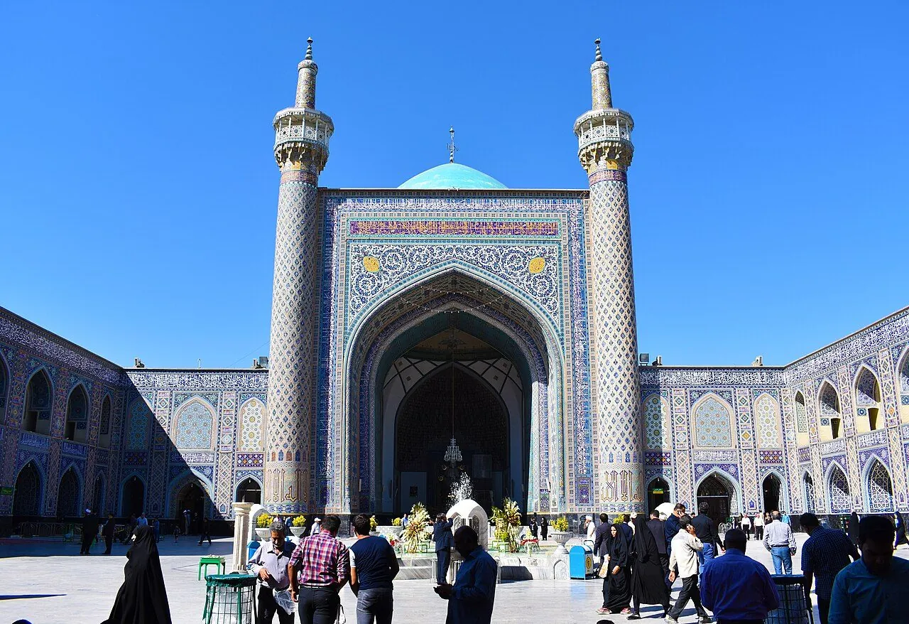 مسجد گوهرشاد — بایسنقر، شاهزادهٔ خوشنویس