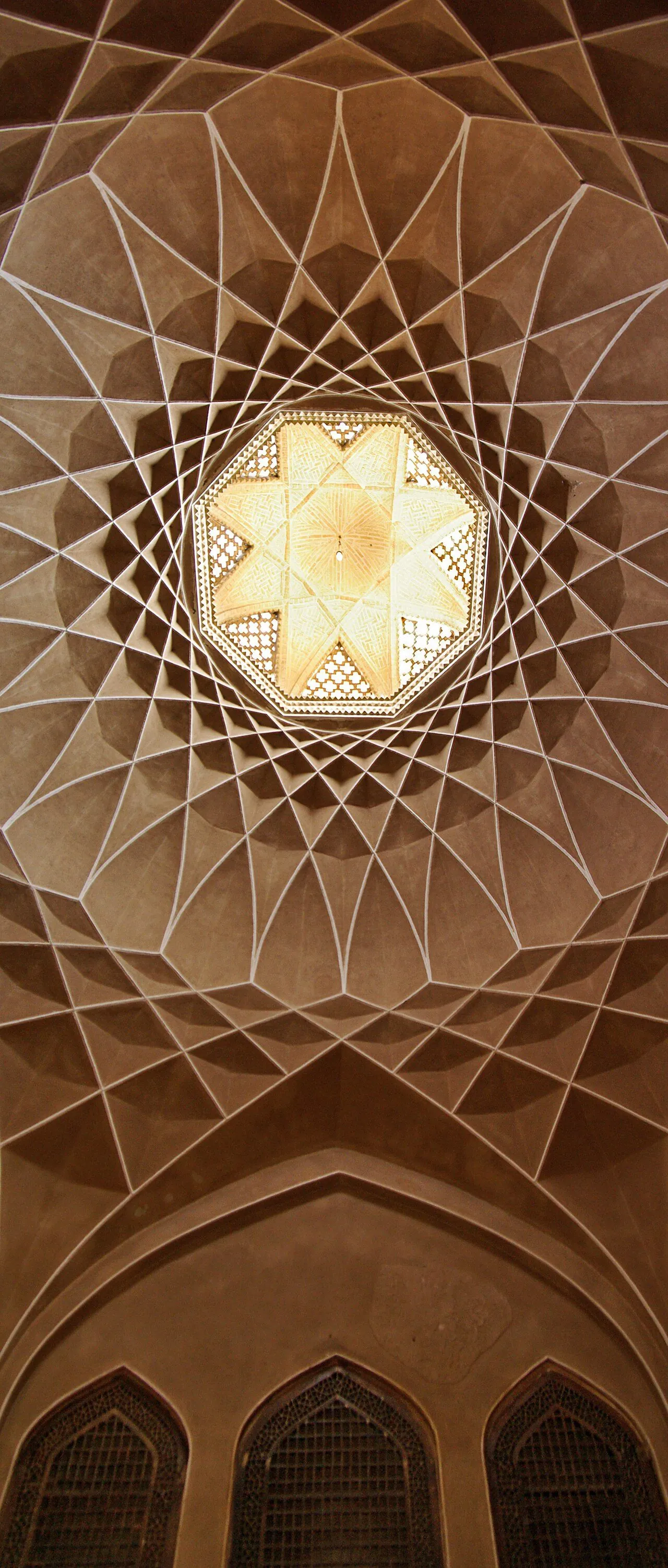 Bagh-e Dolat Abad, Yazd — the 33.8 m badgir crowning the garden.