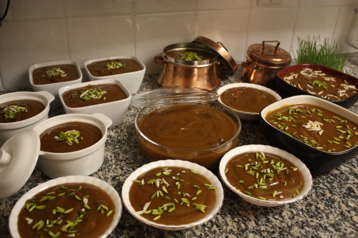 سمنو — حلوای جوانهٔ گندم، بی‌شکر.
